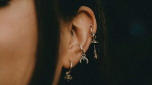 Sun vs. Moon Jewelry: Choosing Pieces That Align With Your Energy