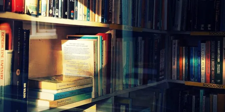 A Review of The Hollow Kind, by Julien Mercier