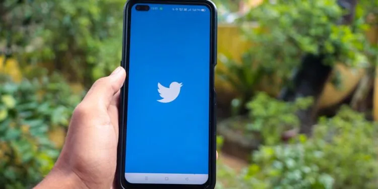 Twitter Novel in the Twitterverse: Read the First 358 Tweets of ‘Quiet Corners’